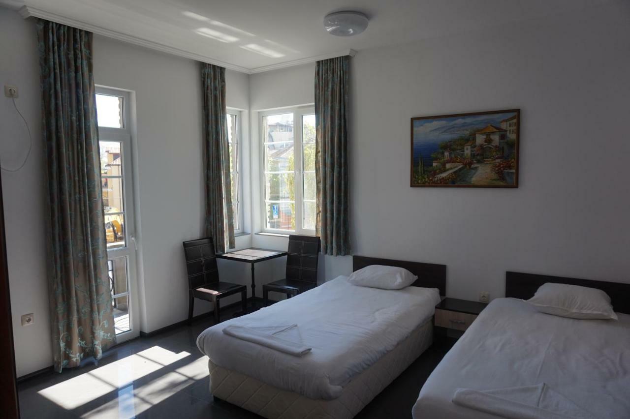 Seaside Guest Rooms Бургас Экстерьер фото