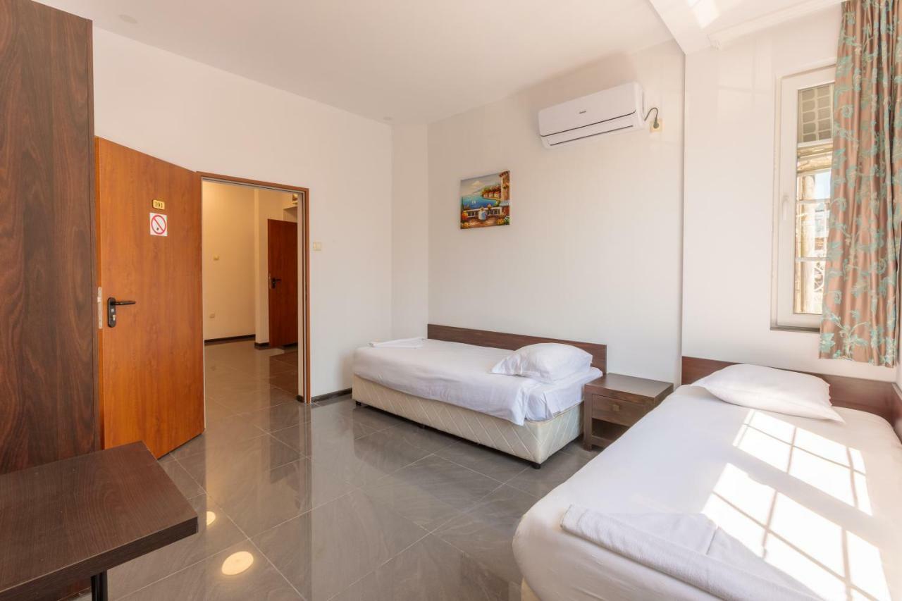 Seaside Guest Rooms Бургас Экстерьер фото